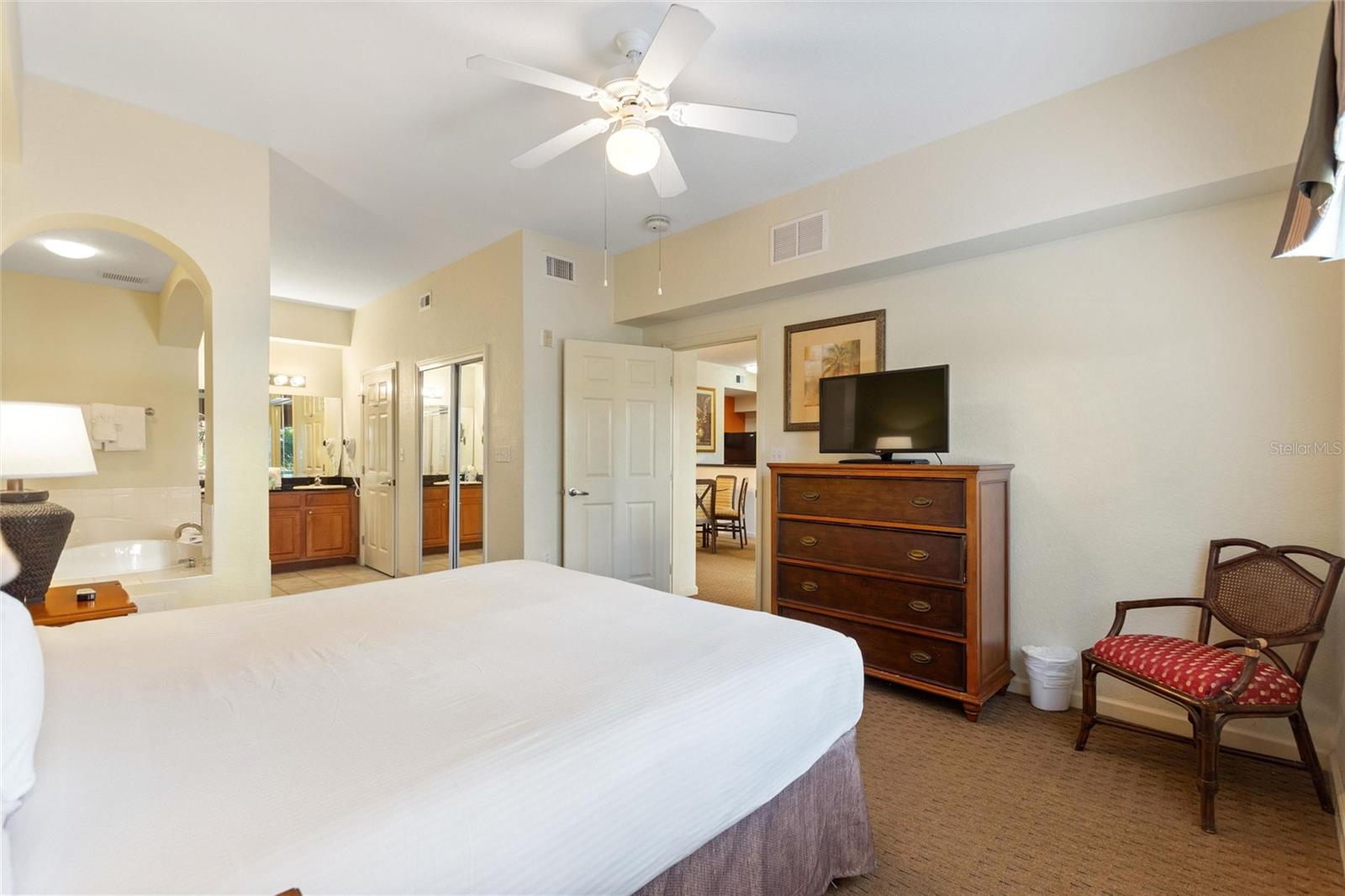 LAKE BUENA VISTA RESORT VILLAGE 2 CONDO - Residential
