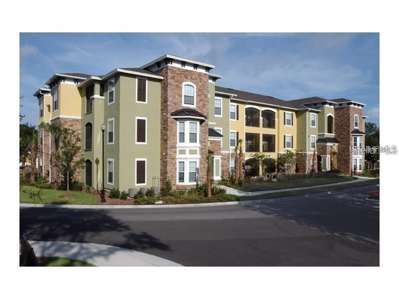 COURTNEY PALMS CONDO - Residential Lease