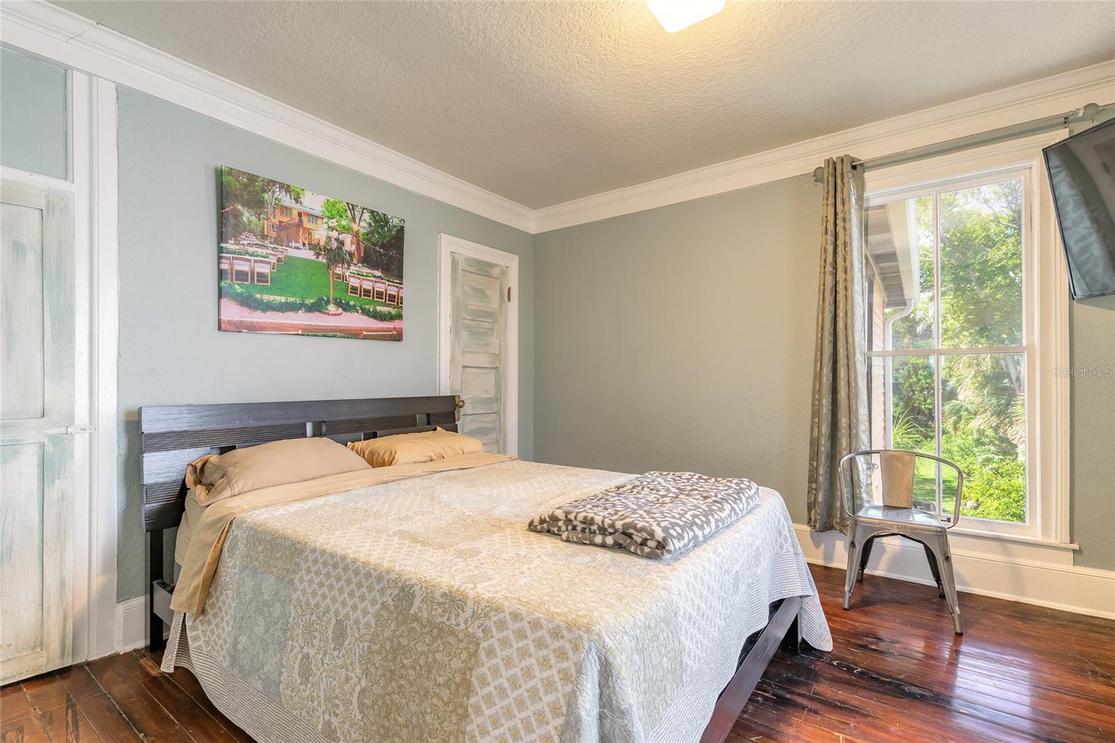 HODGMANS DAYTONA - Residential Income