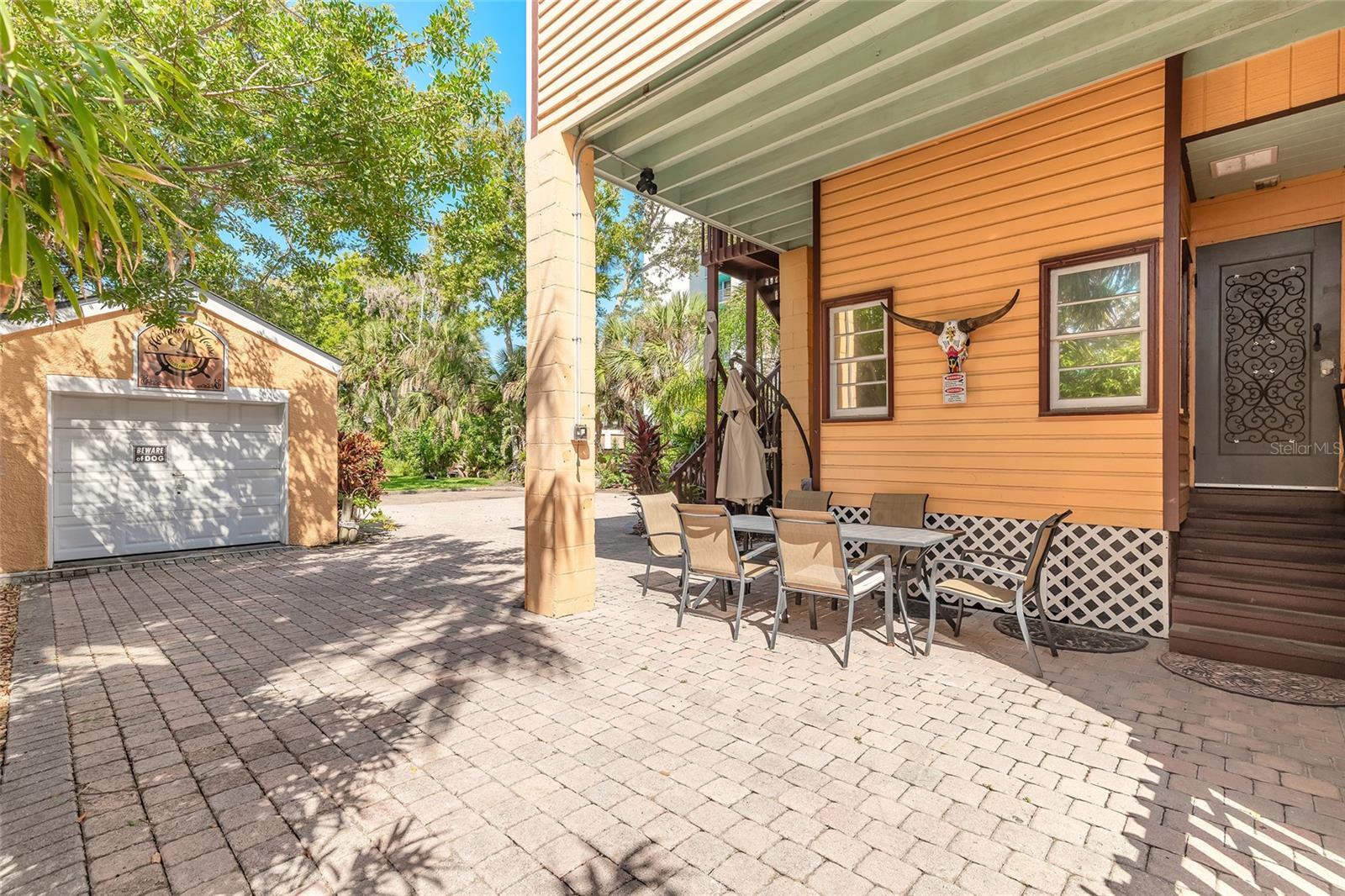 HODGMANS DAYTONA - Residential Income