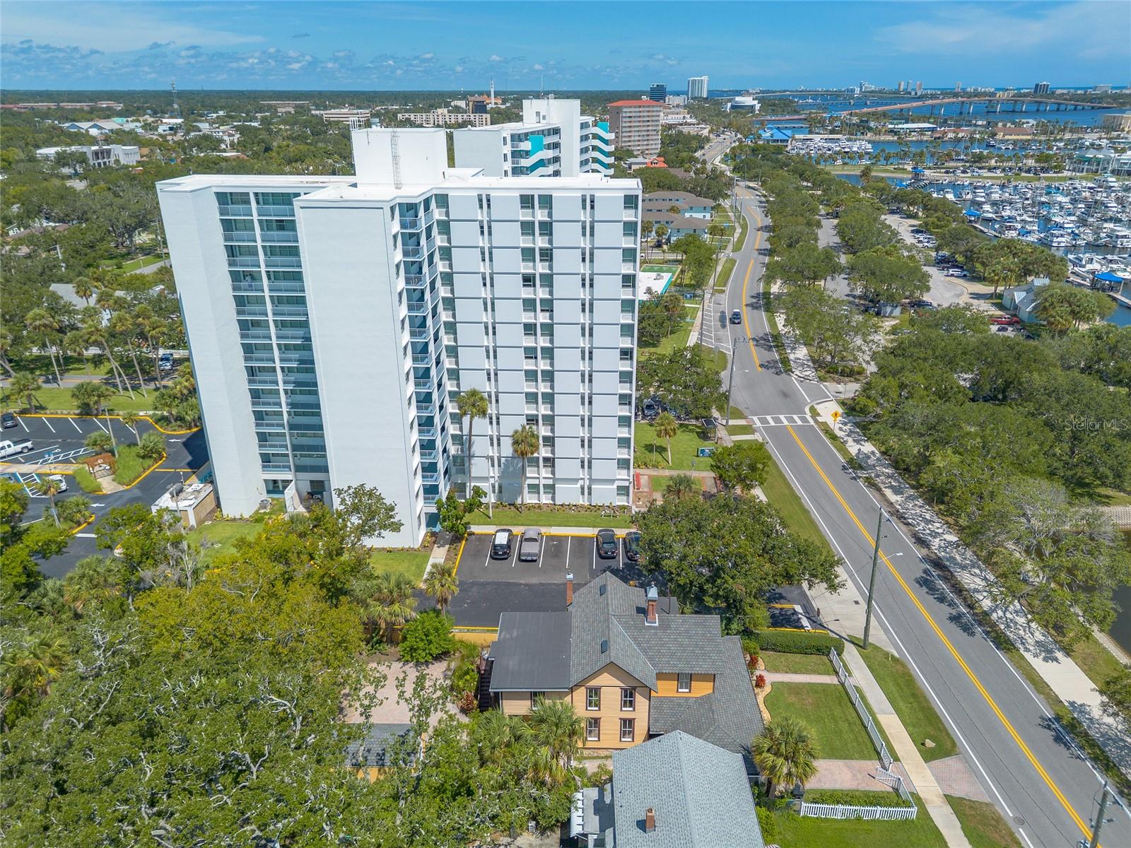 HODGMANS DAYTONA - Residential Income