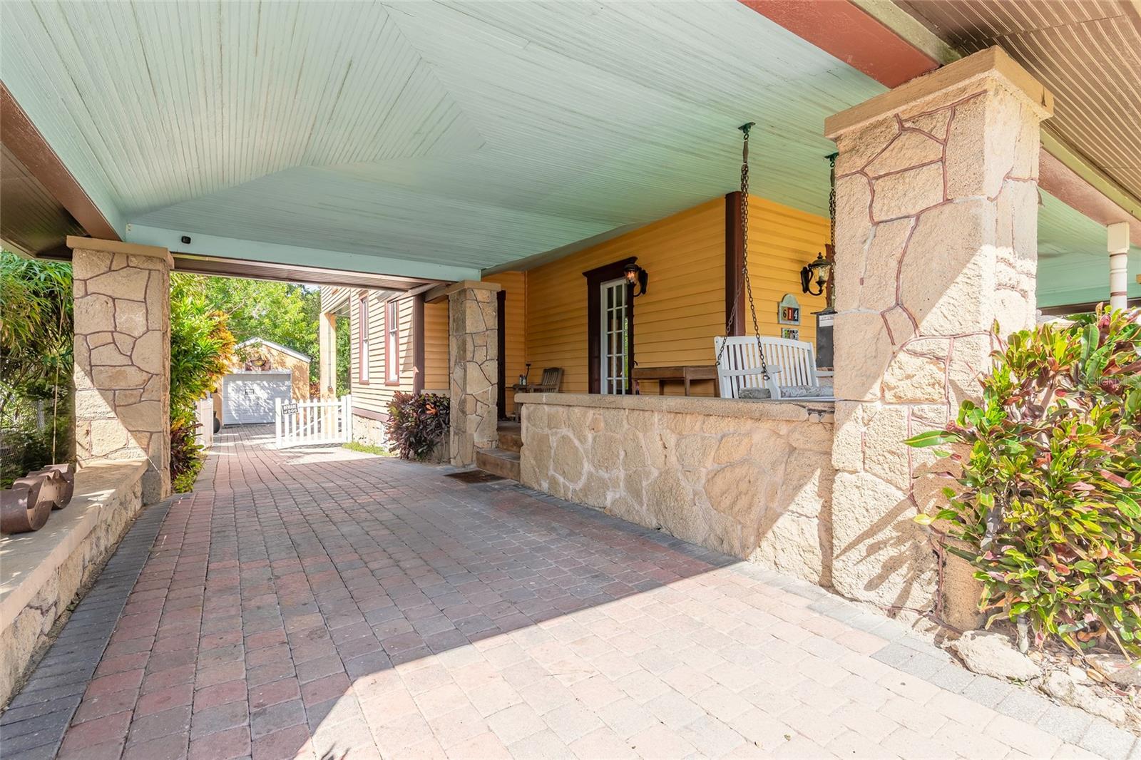 HODGMANS DAYTONA - Residential Income