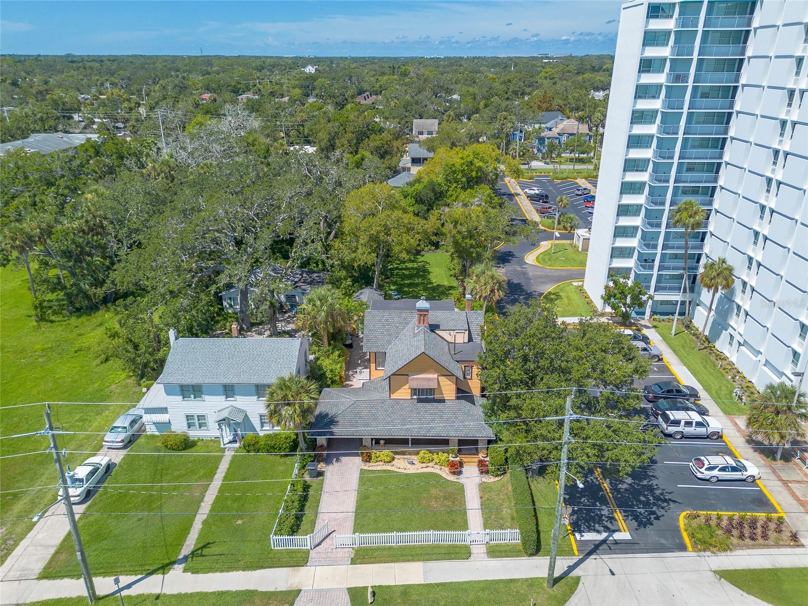 HODGMANS DAYTONA - Residential Income