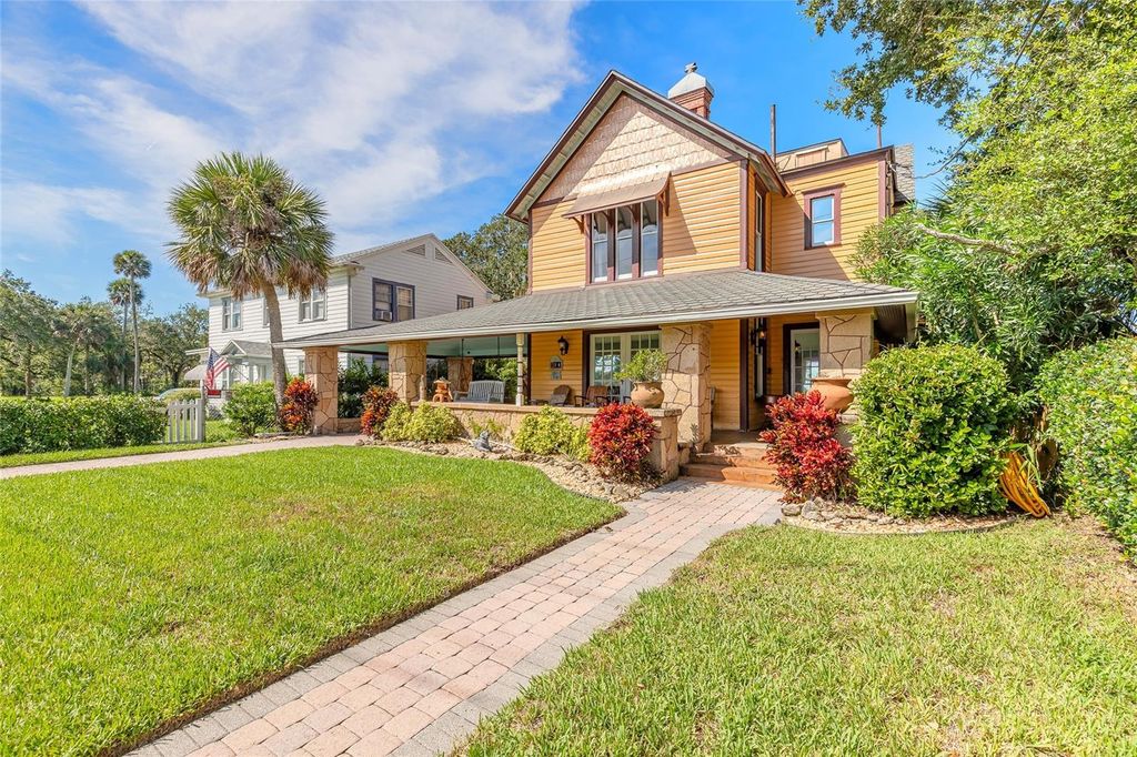 Photo of 614 S Beach Street, Daytona Beach, FL 32114 (MLS # V4944330)