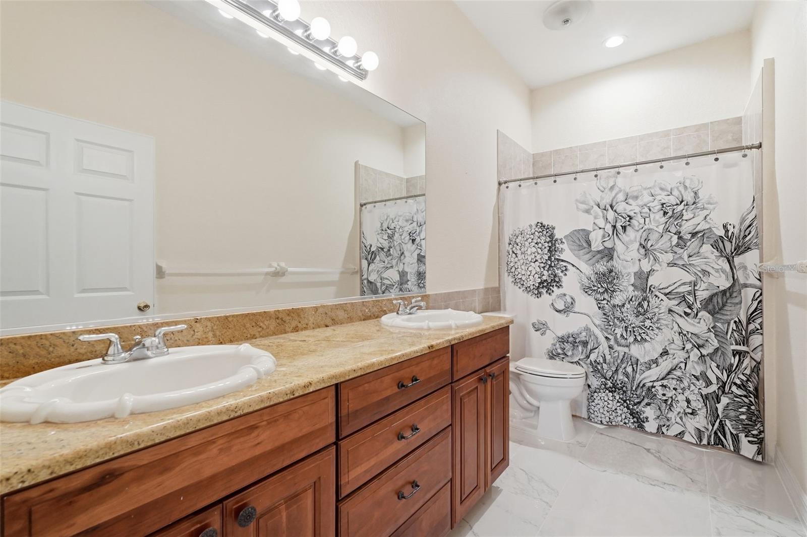 HAMPTON POINT UNREC SUB - Residential