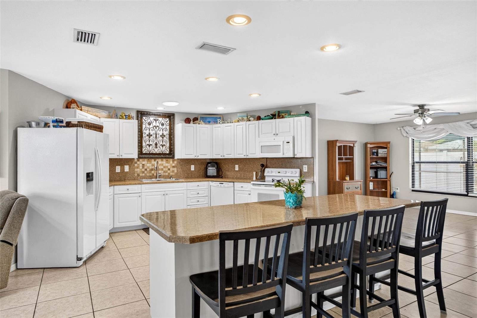 8841 ANDROS LANE