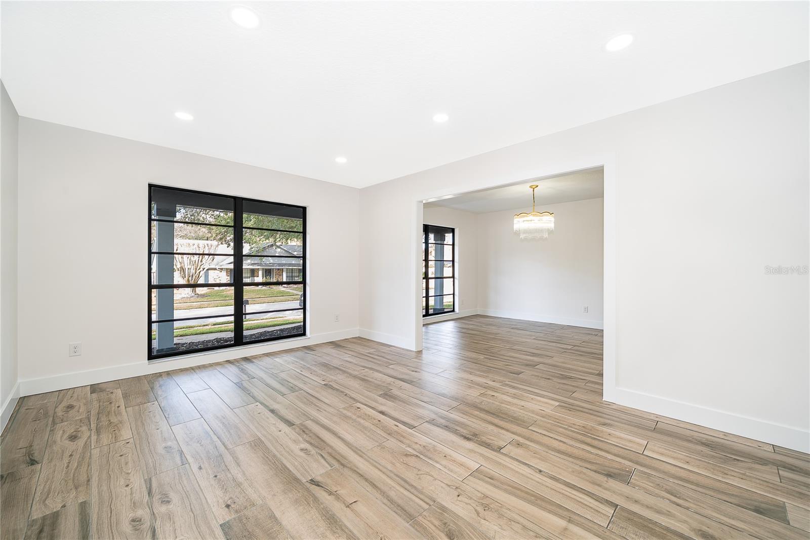 NORTH COVE - Residential