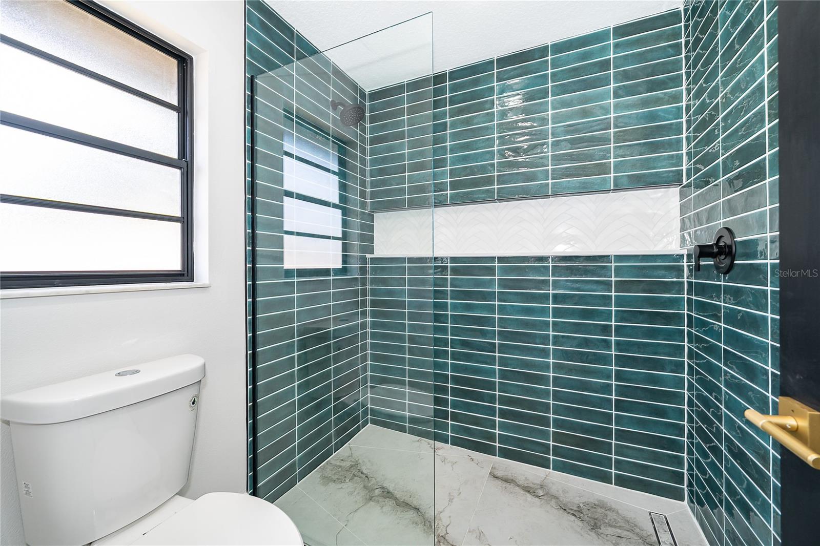 NORTH COVE - Residential