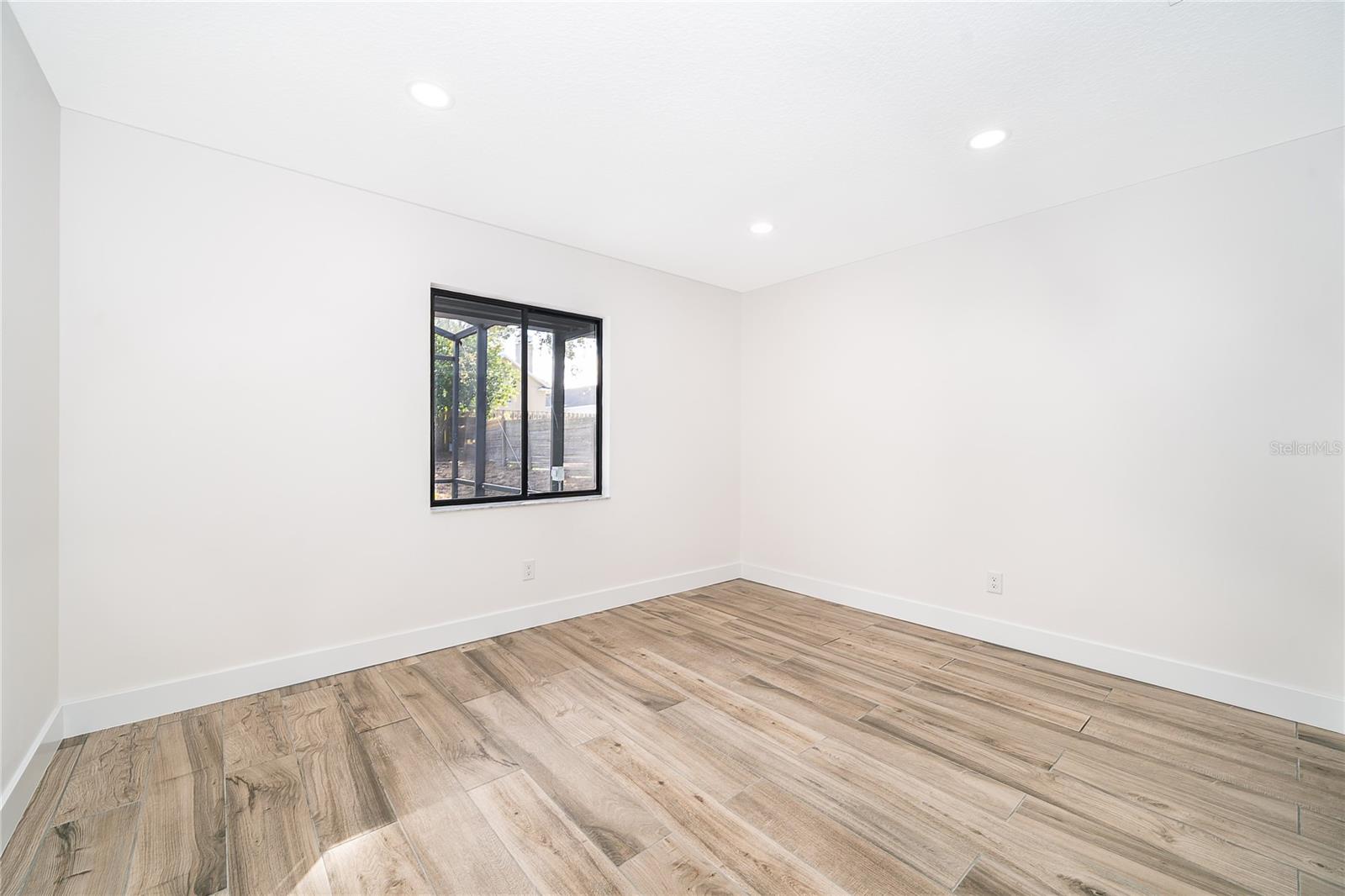 NORTH COVE - Residential