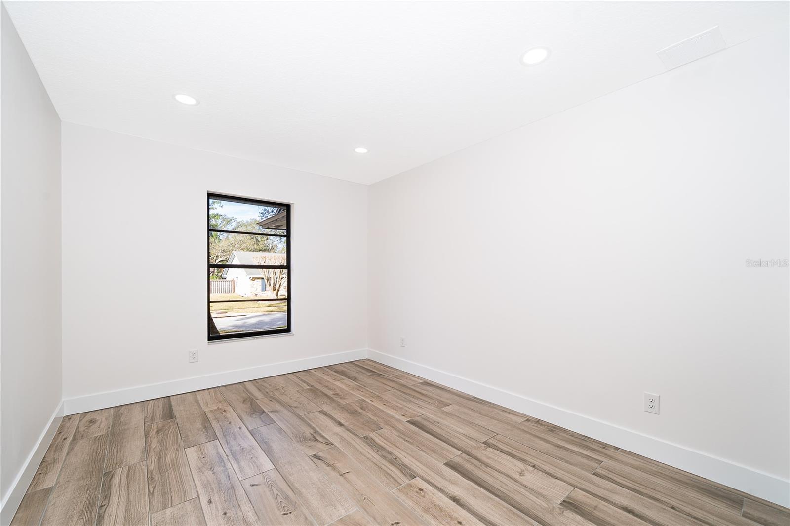 NORTH COVE - Residential