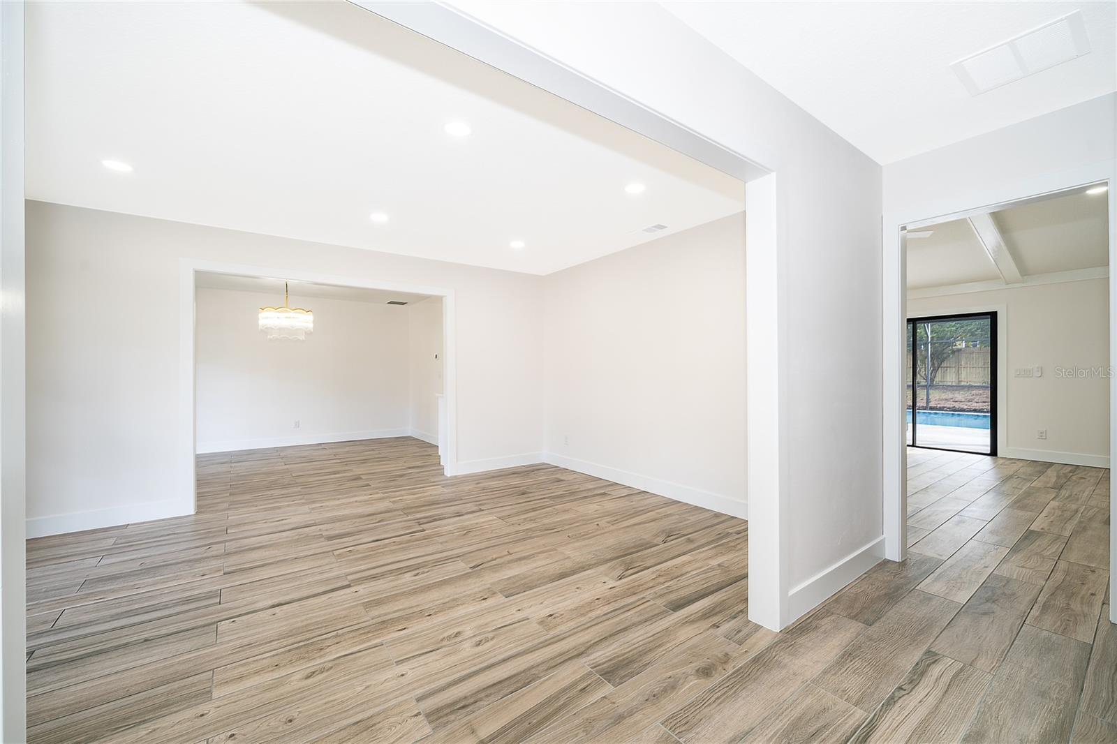 NORTH COVE - Residential