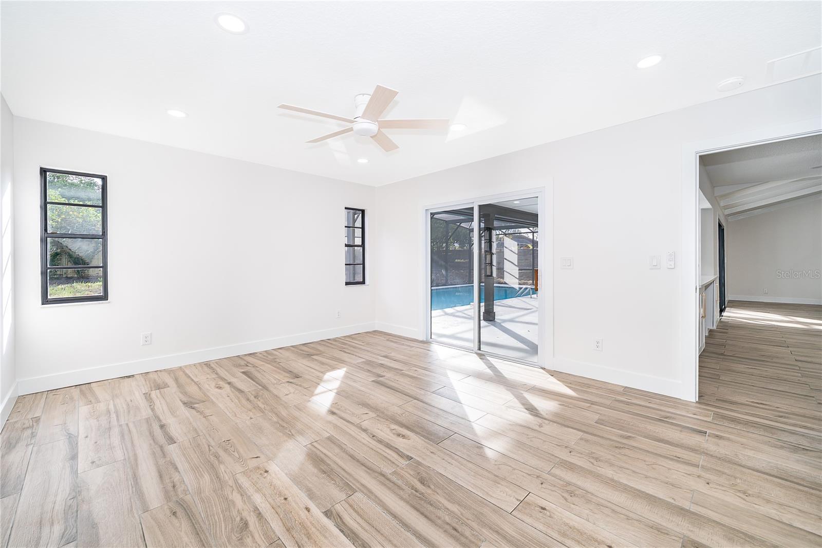 NORTH COVE - Residential