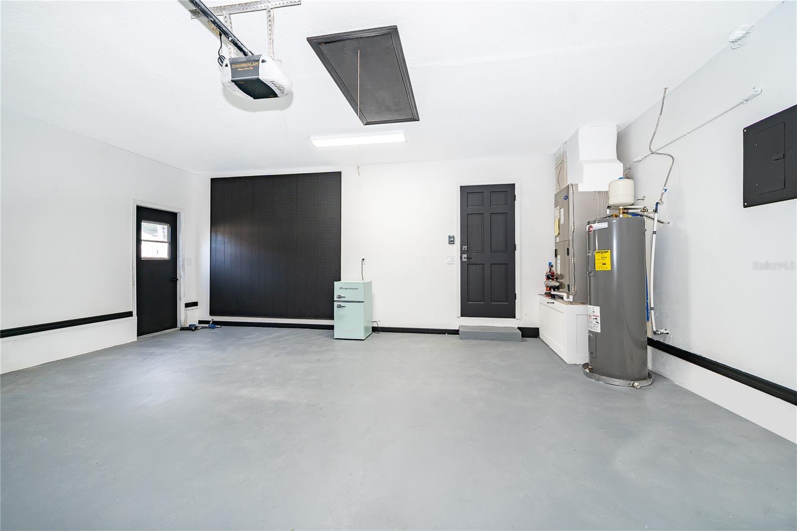 NORTH COVE - Residential