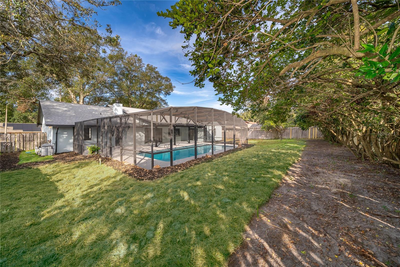 1498 GRACE LAKE CIRCLE