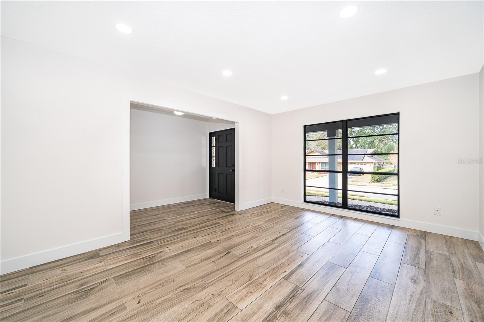 NORTH COVE - Residential