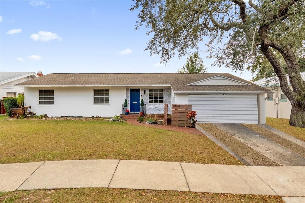 Photo of 3504 Finch Street, Orlando, FL 32803 (MLS # O6371554)