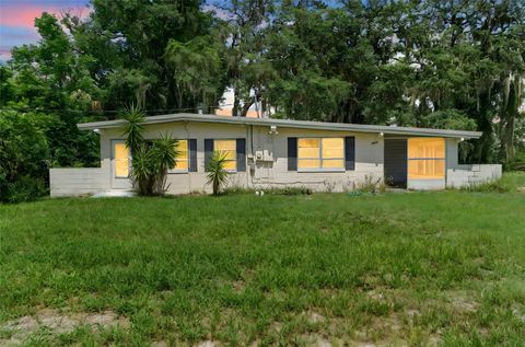 1655 N RICHLAND AVENUE DELAND FL 32724