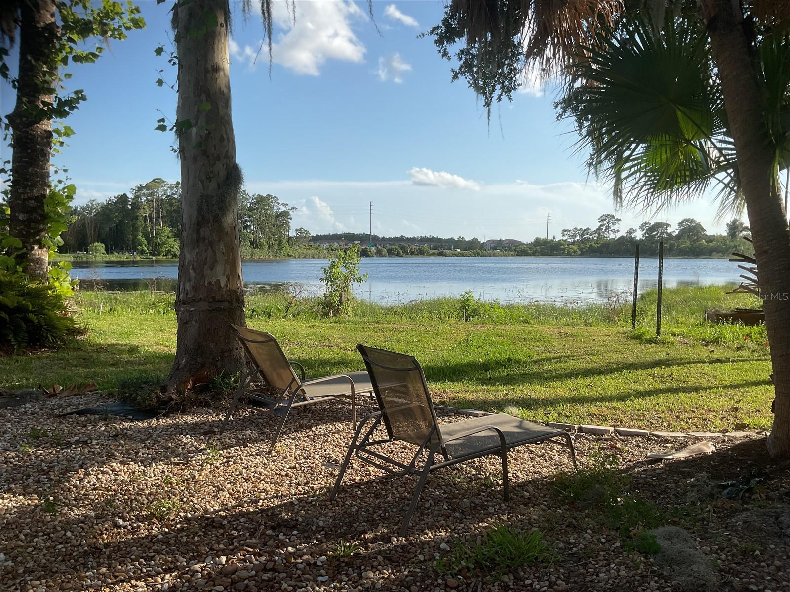 ARROWHEAD LAKES - Residential