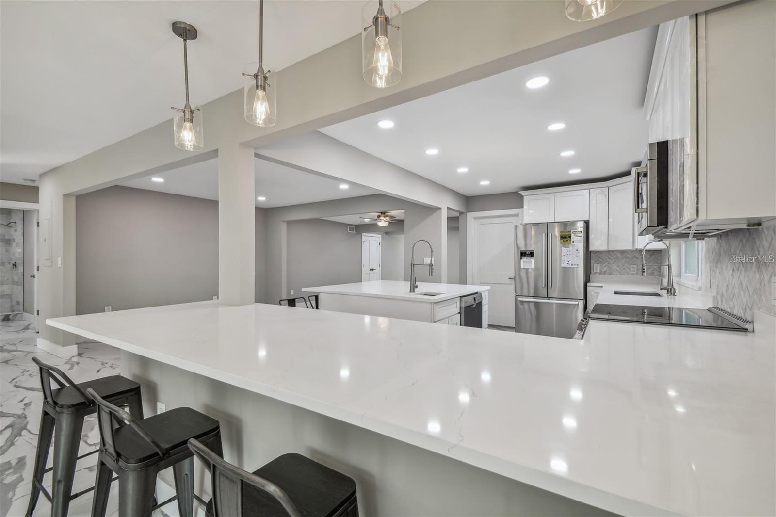 2042 CRAFT LANE
