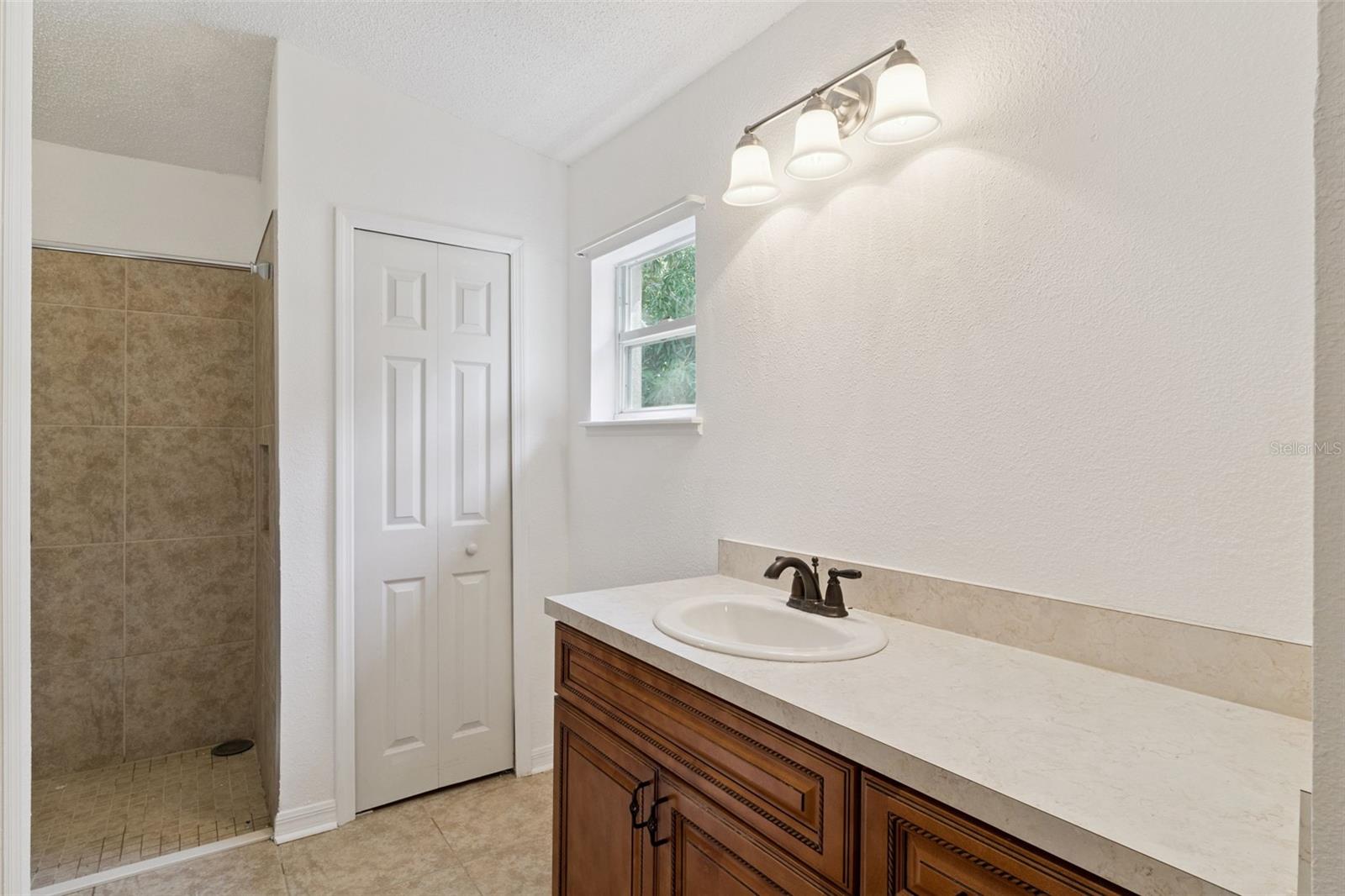 REGAL POINTE - Residential