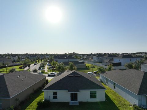 A home in WIMAUMA