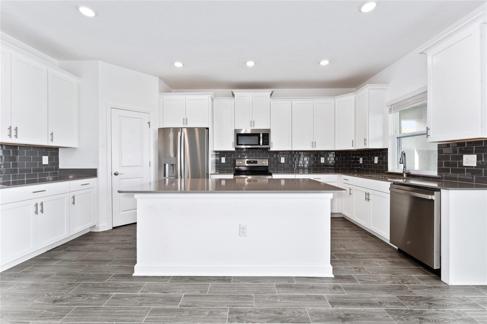 BRIDGEWALK PH 1A - Residential Lease