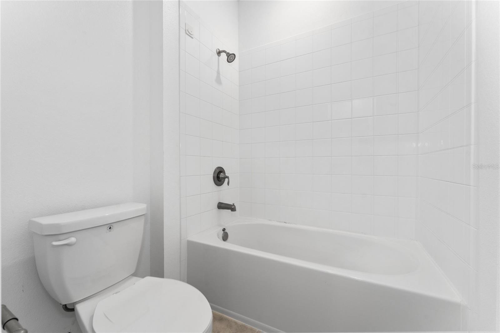 BRIDGEWALK PH 1A - Residential Lease