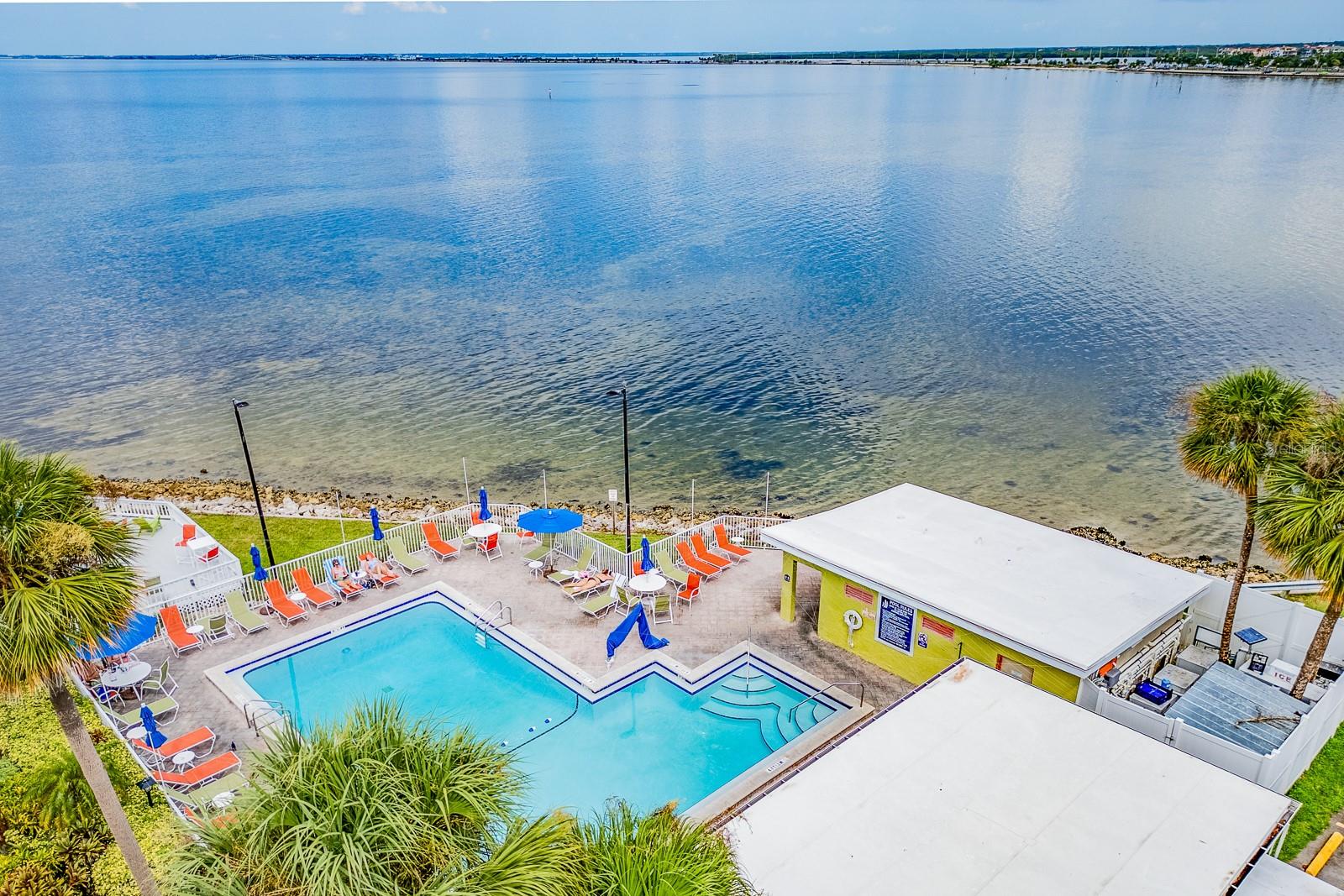 2506 N ROCKY POINT DRIVE 358