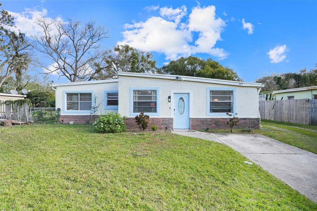 Photo of 107 Garrison Drive, Sanford, FL 32771 (MLS # O6393828)