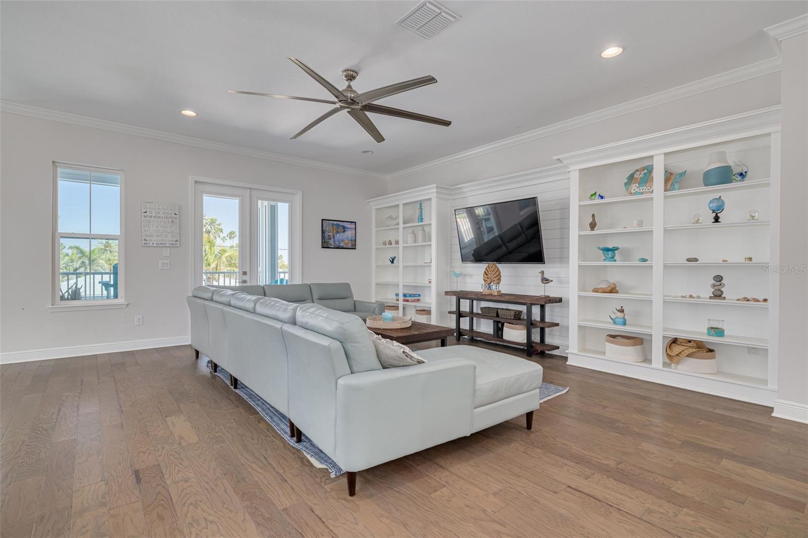 REDINGTON BEACH HOMES - Residential