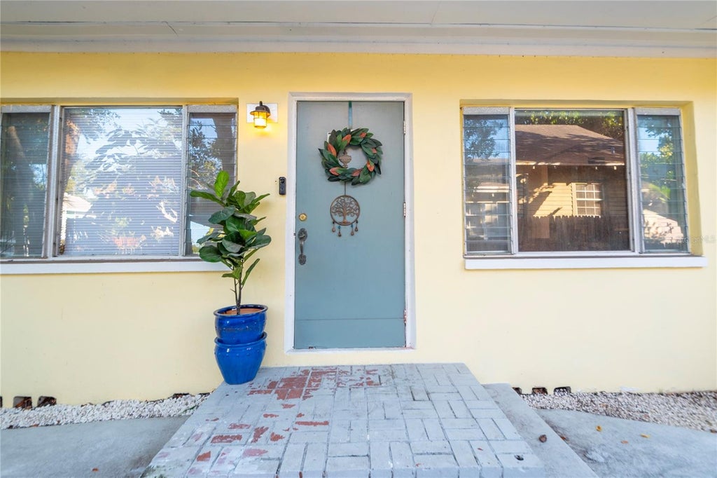 Photo of 720 7th Street N, St Petersburg, FL 33701 (MLS # TB8517137)