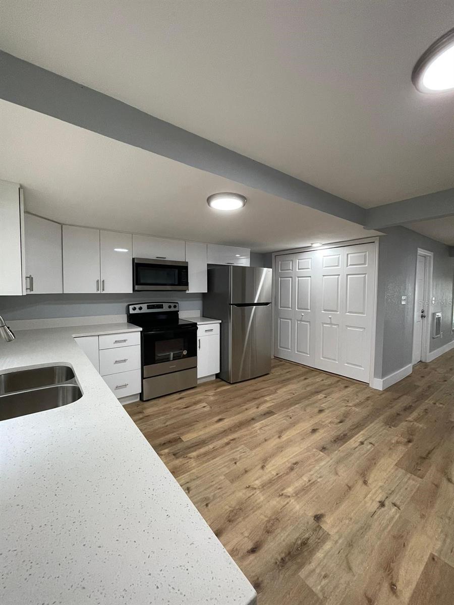 AVONDALE PARK FIRST ADD - Residential Income