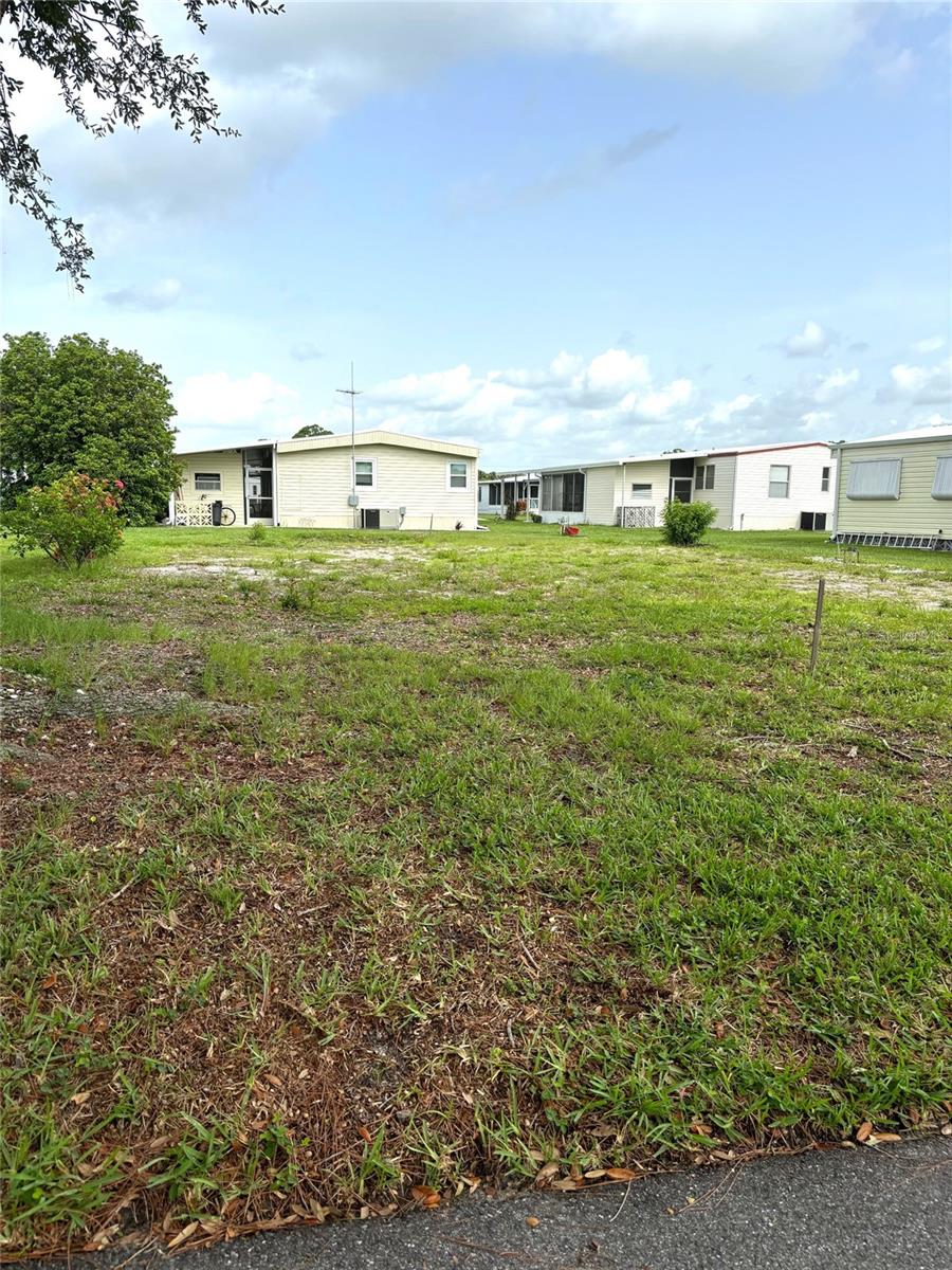 LA CASA MHP CO-OP - Land