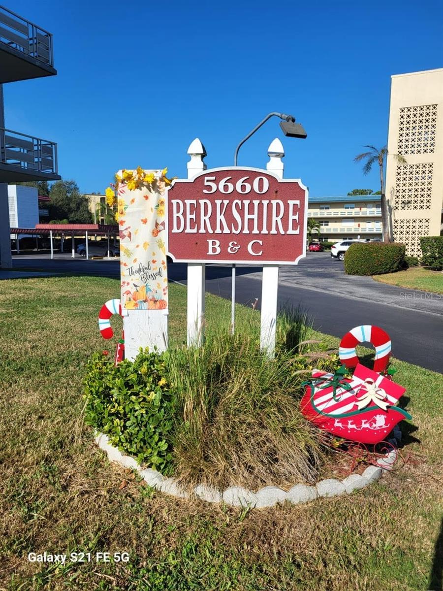 FIVE TOWNS OF ST PETE - Residential