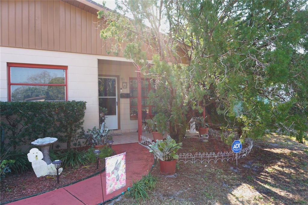 Photo of 800 74th Avenue N, St Petersburg, FL 33702 (MLS # TB8472446)