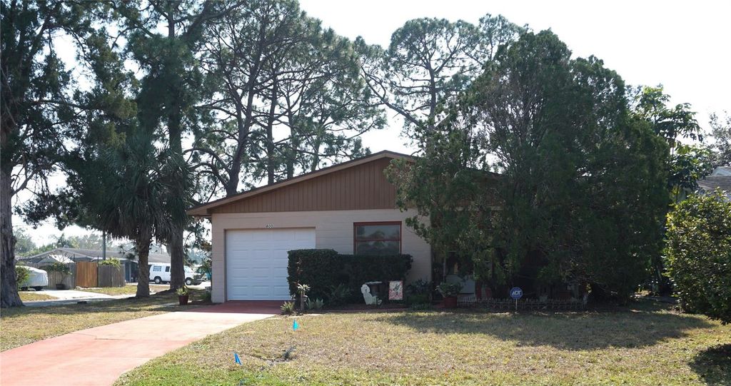 Photo of 800 74th Avenue N, St Petersburg, FL 33702 (MLS # TB8472446)