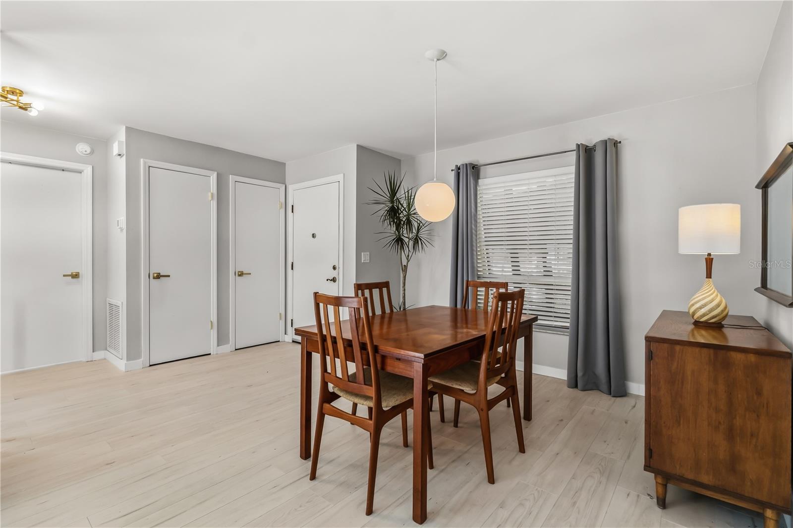 ISLAND CLUB AT ROSEMONT CONDO PH 07 - Residential