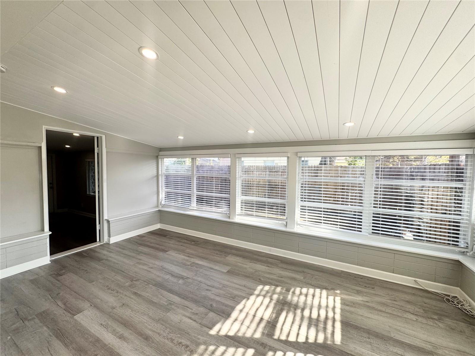 WESLO WILLOWS - Residential Lease