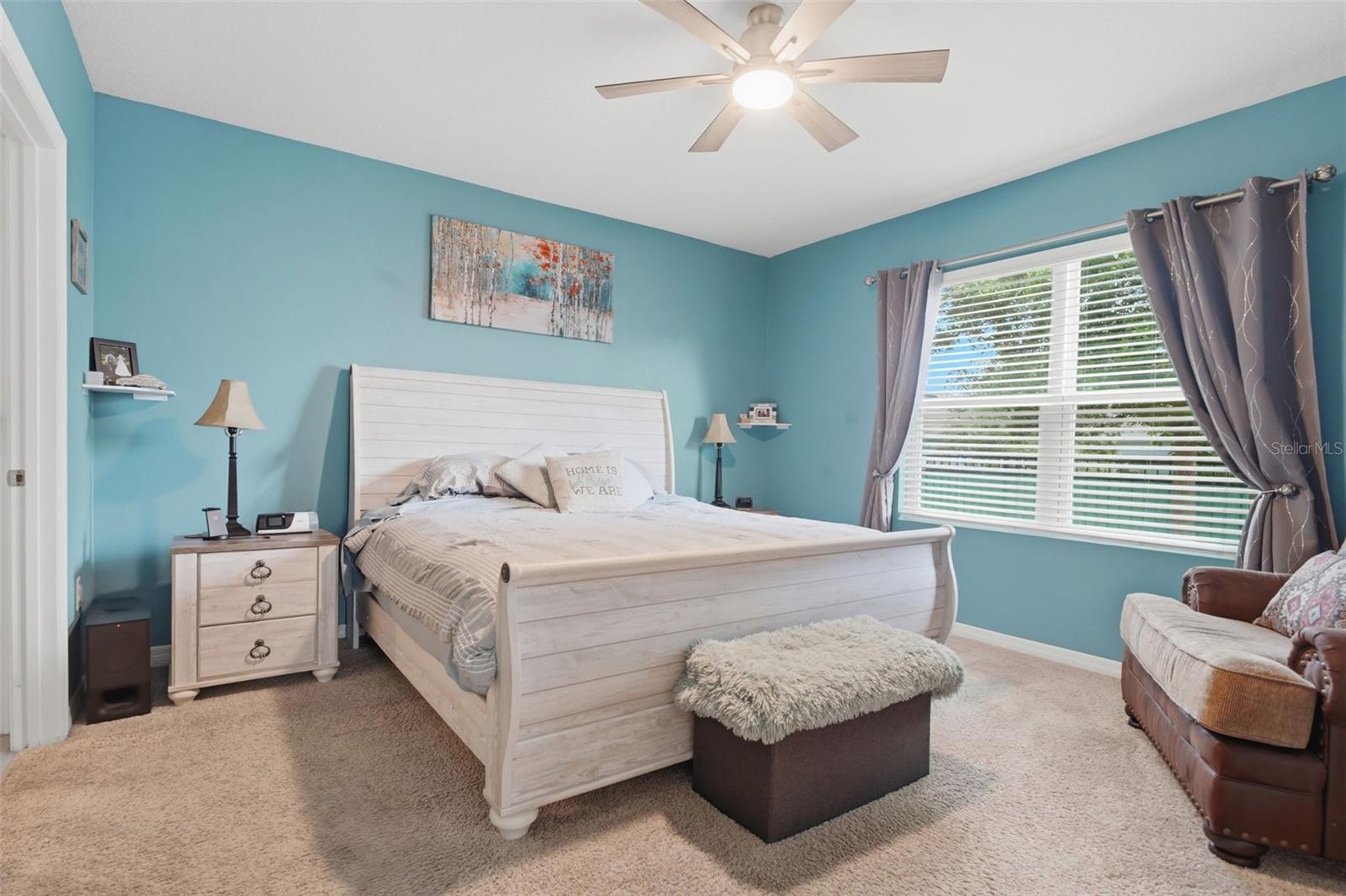VICTORIA OAKS - Residential