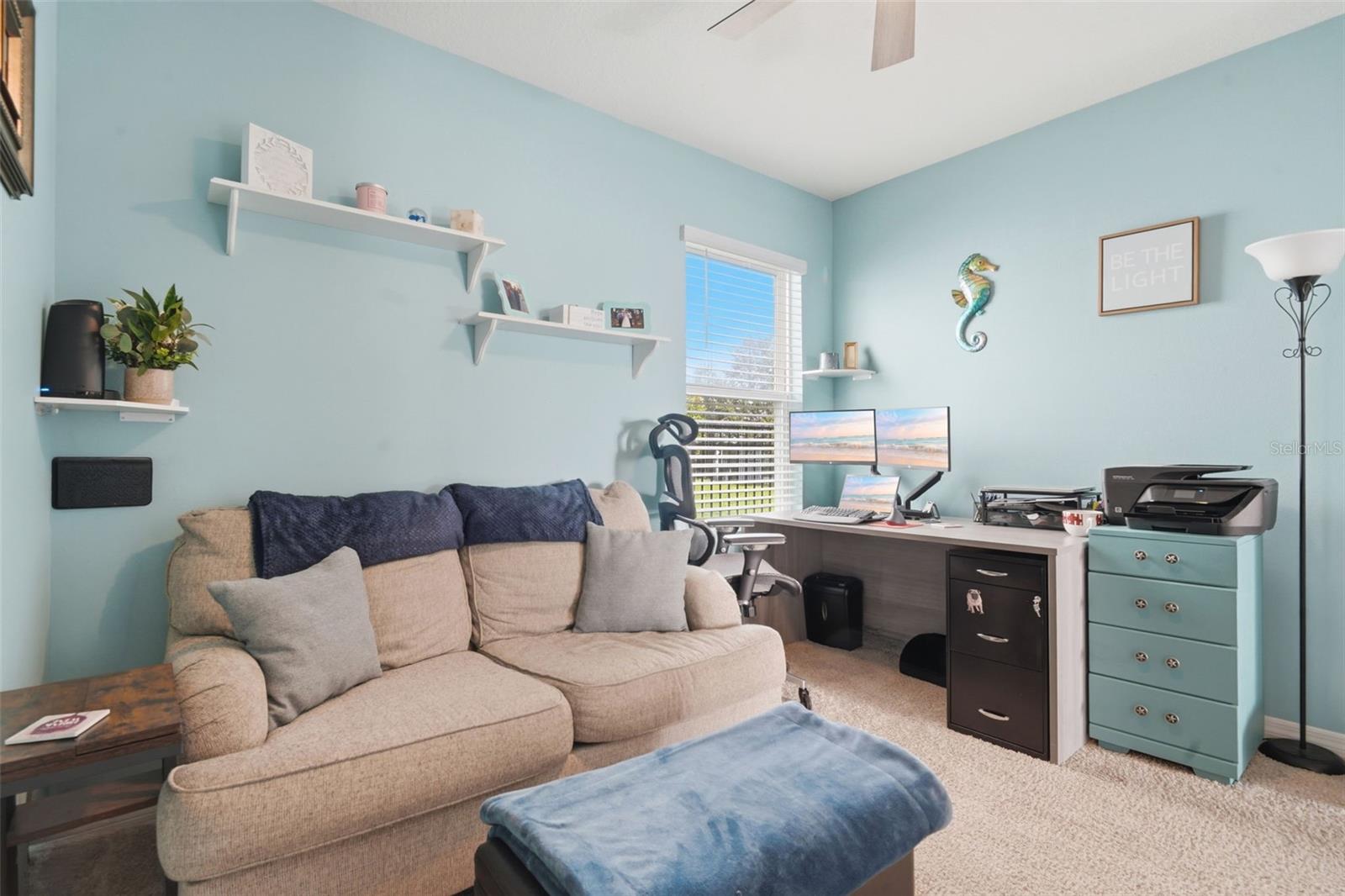 VICTORIA OAKS - Residential