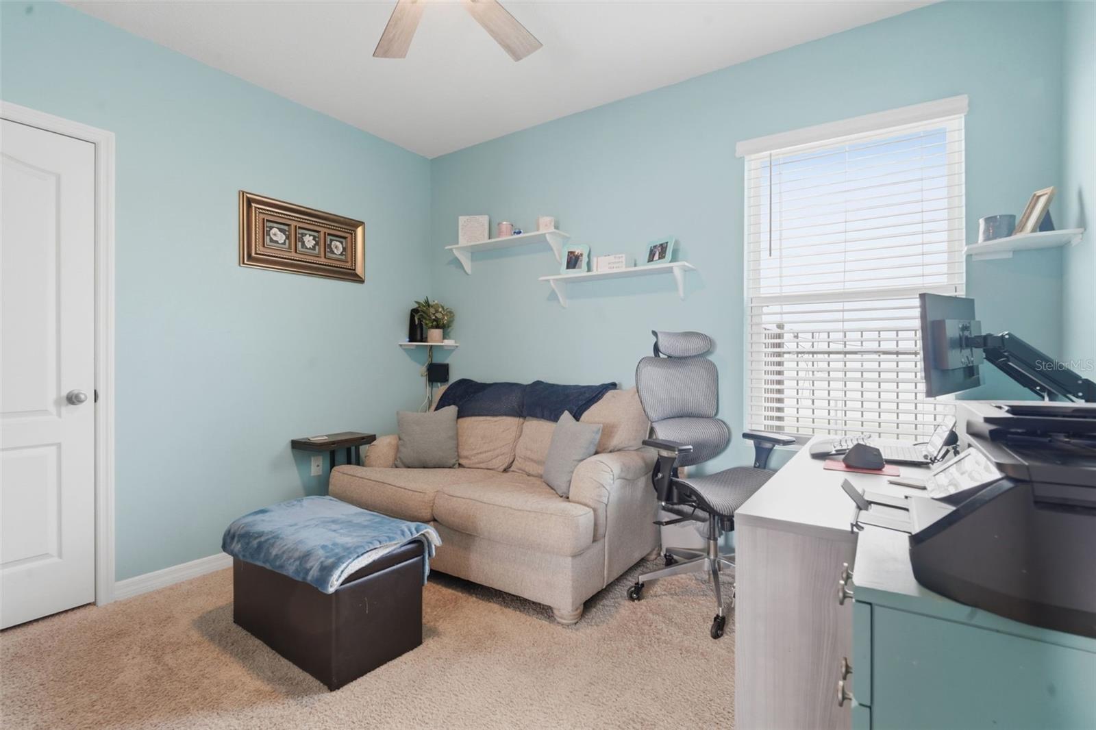 VICTORIA OAKS - Residential