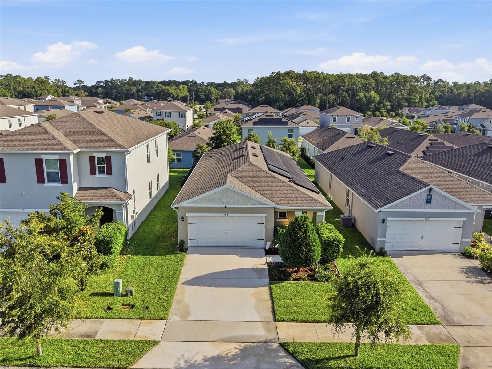 VICTORIA OAKS - Residential