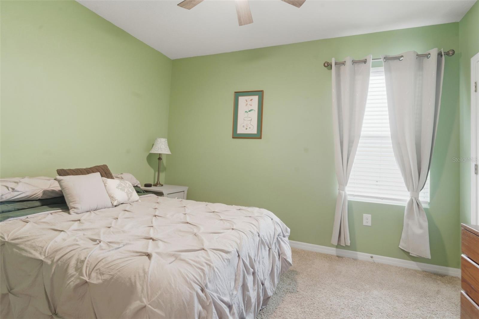 VICTORIA OAKS - Residential