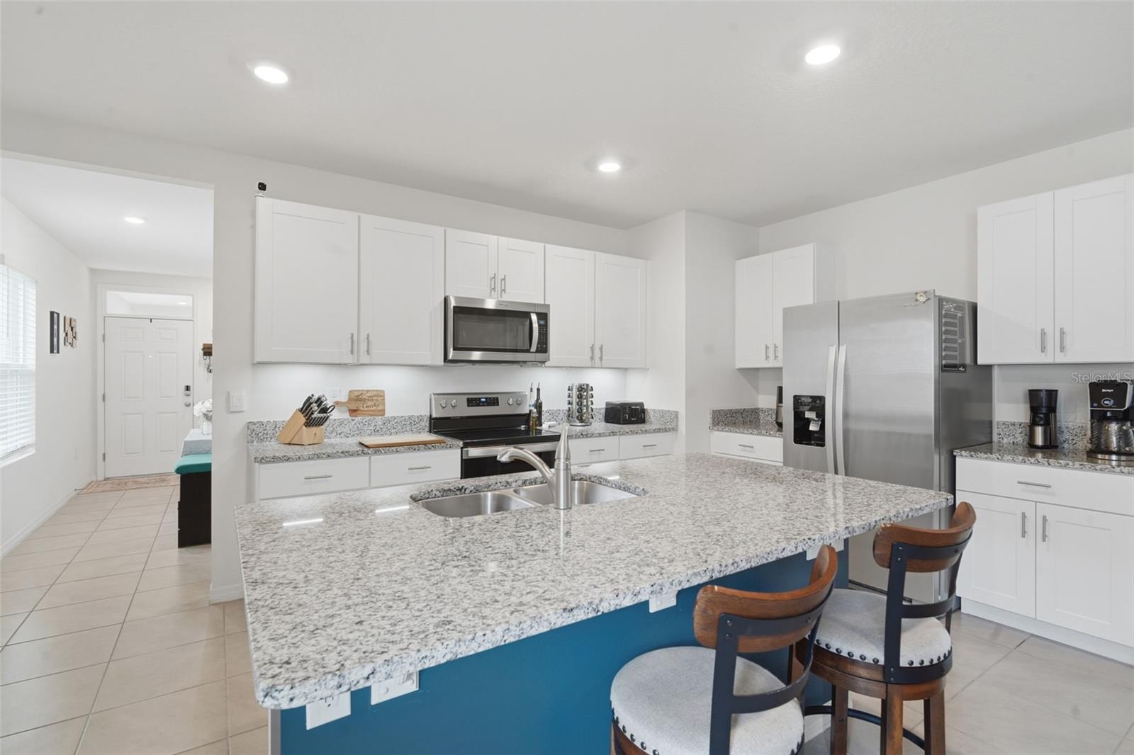 VICTORIA OAKS - Residential