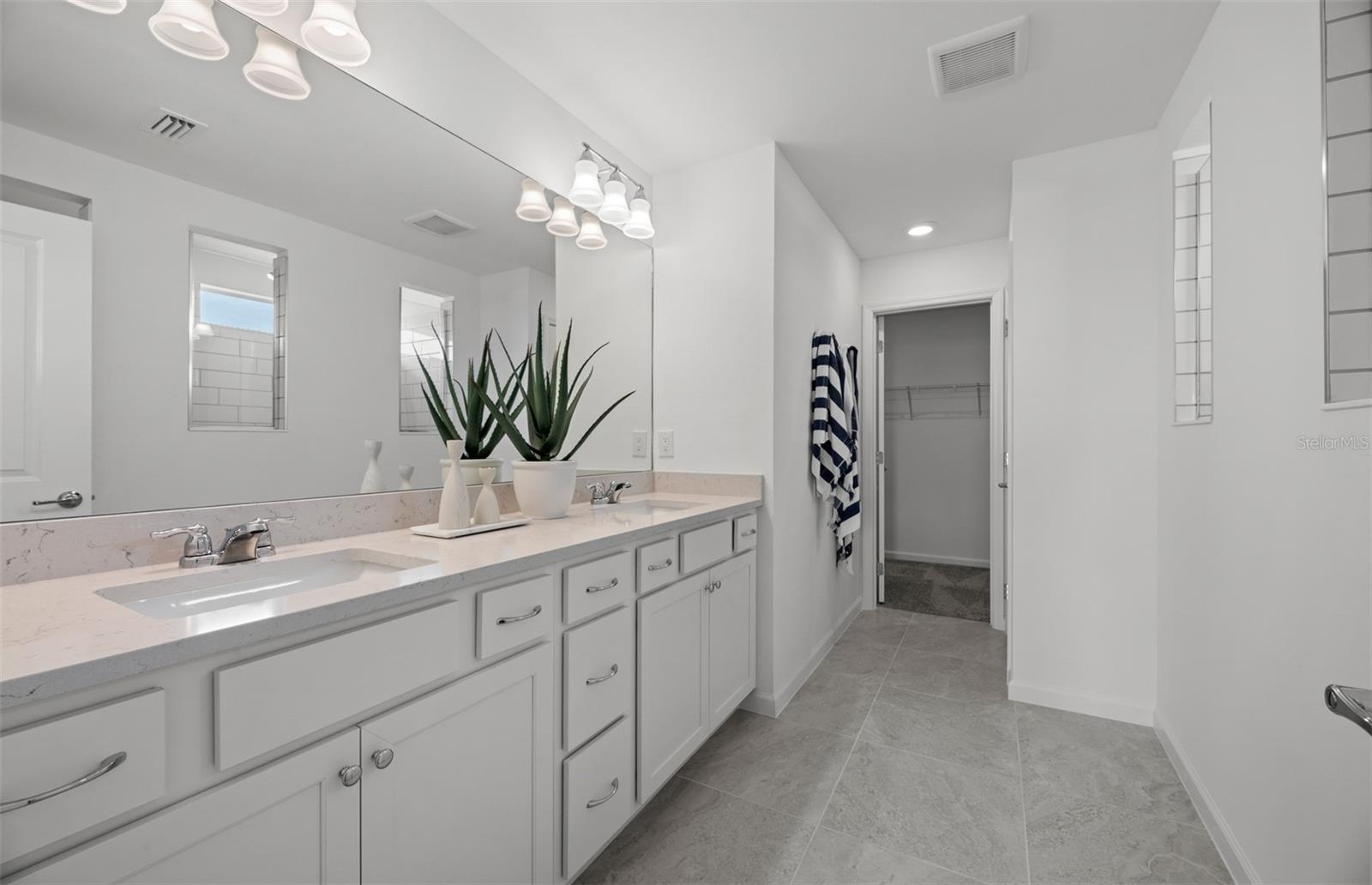 LAKESPUR WELLEN PARK - Residential