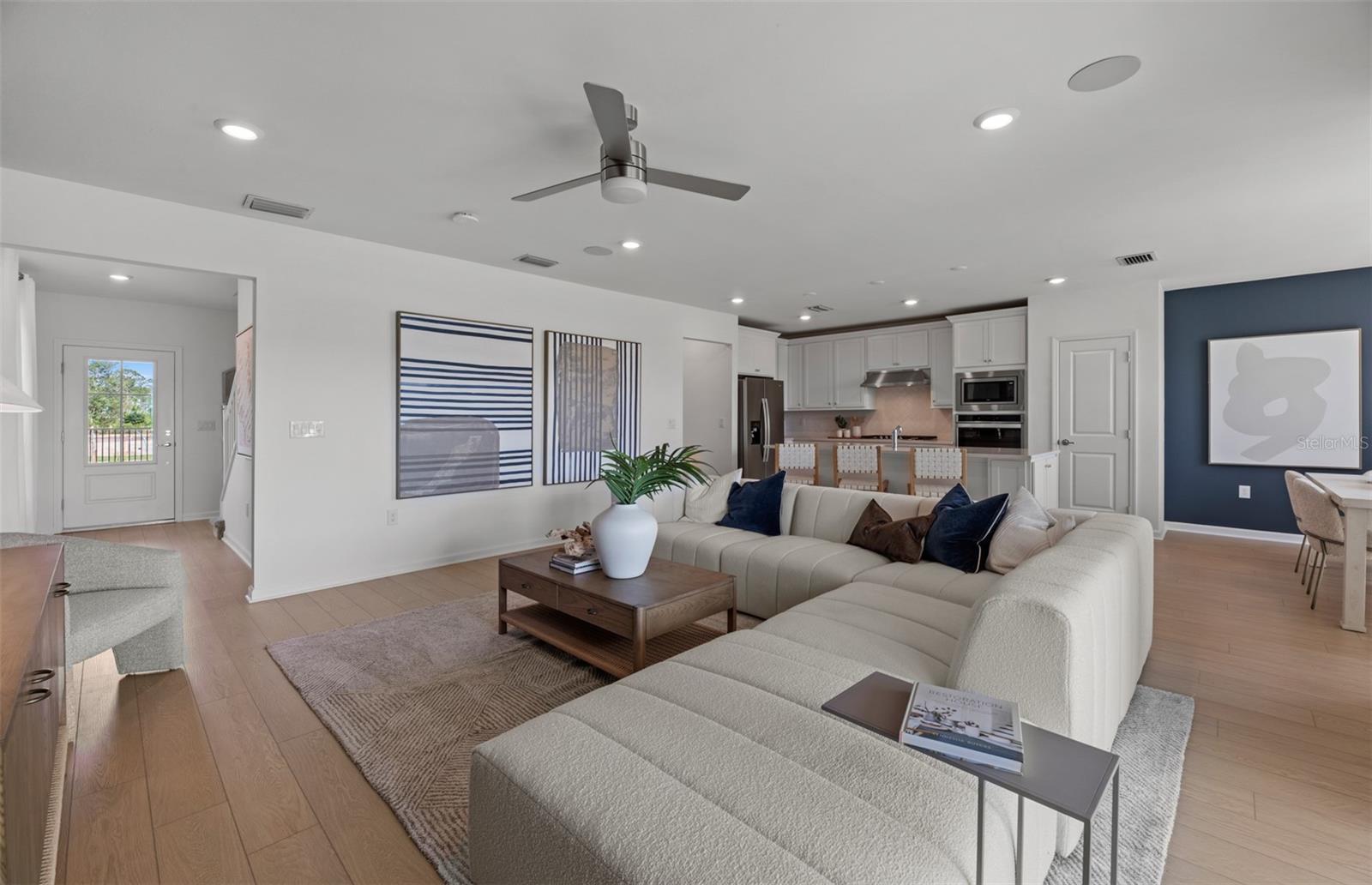 LAKESPUR WELLEN PARK - Residential
