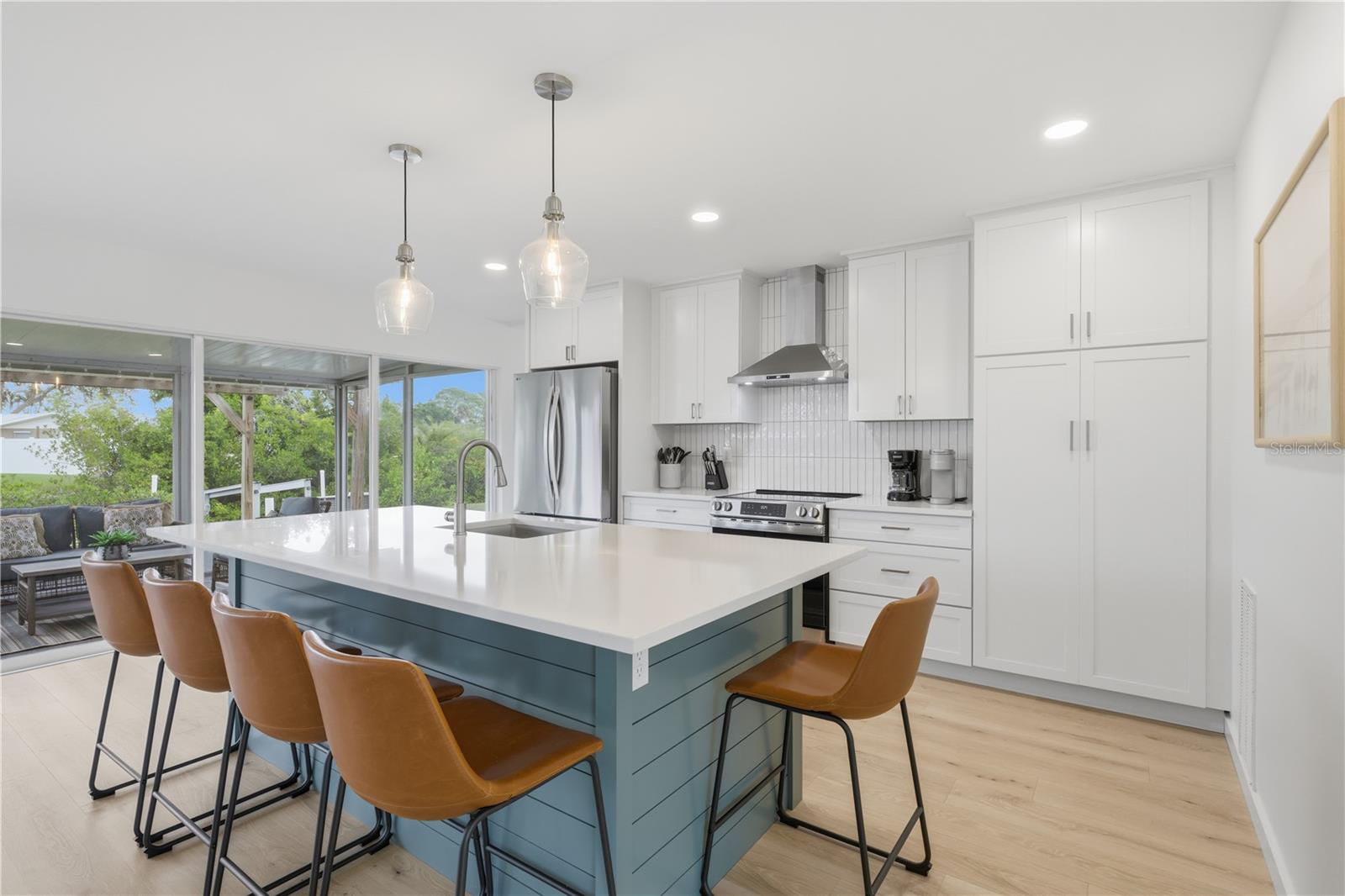 DONA BAY SHORES - Residential