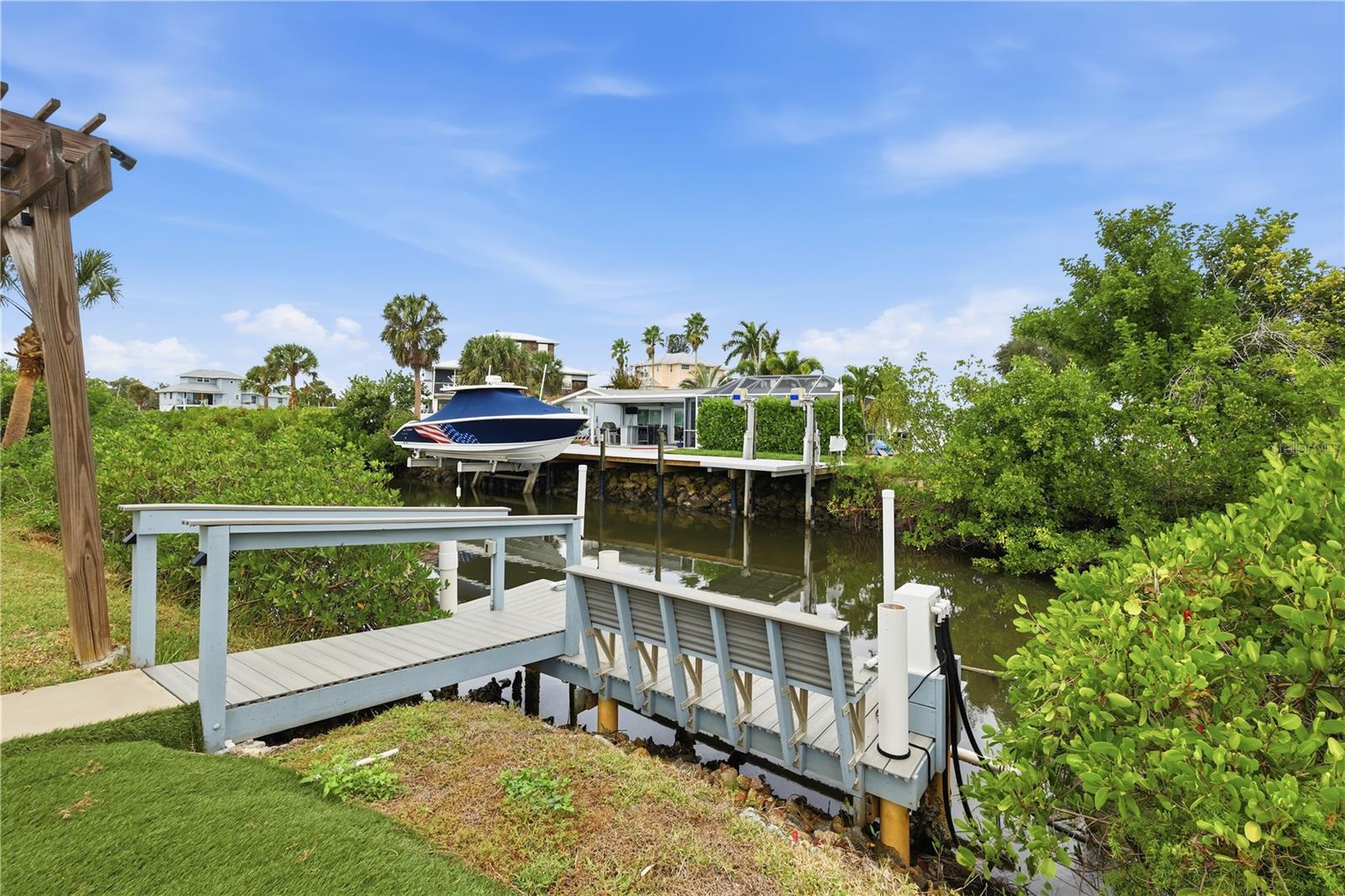 DONA BAY SHORES - Residential