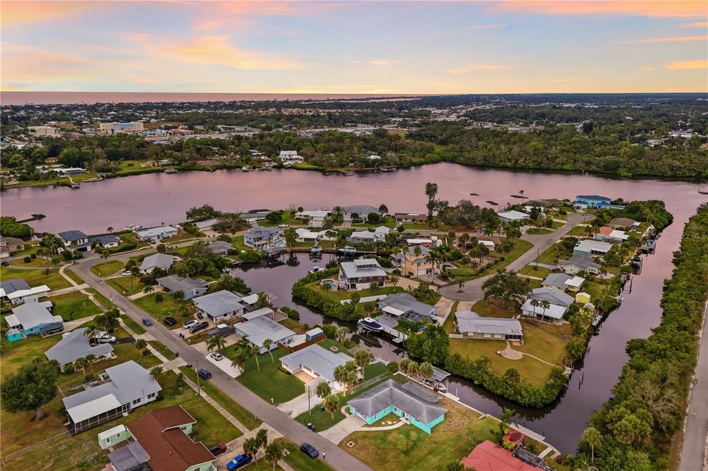 Photo of 509 Buena Vista Drive, Nokomis, FL 34275 (MLS # A4677118)