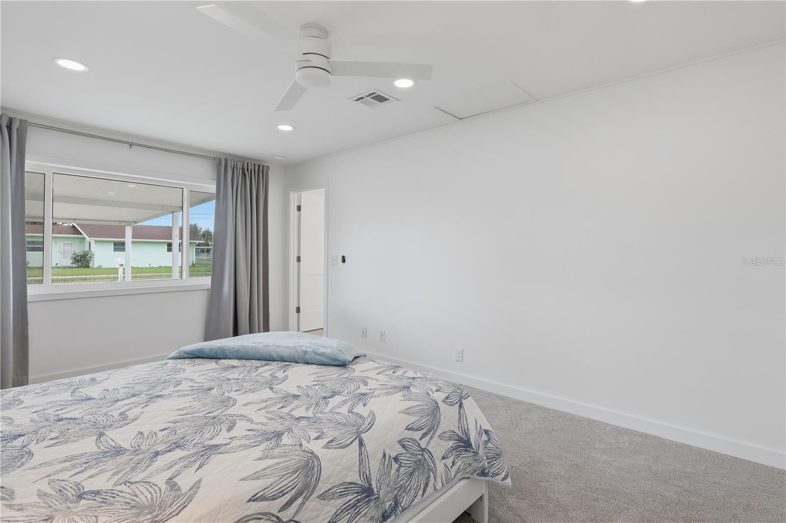 DONA BAY SHORES - Residential